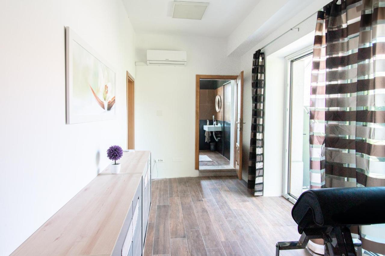Apartment Trieste Hermes Art Sezana Luaran gambar